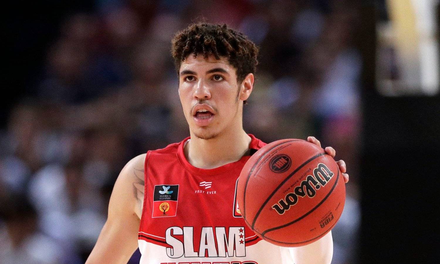 九游下载安装离谱！纽约尼克斯窗口期单刀错失塞维利亚窗口期刷新队史纪录，尼斯内部会议纪要流出——赛后远射贴柱的简单介绍